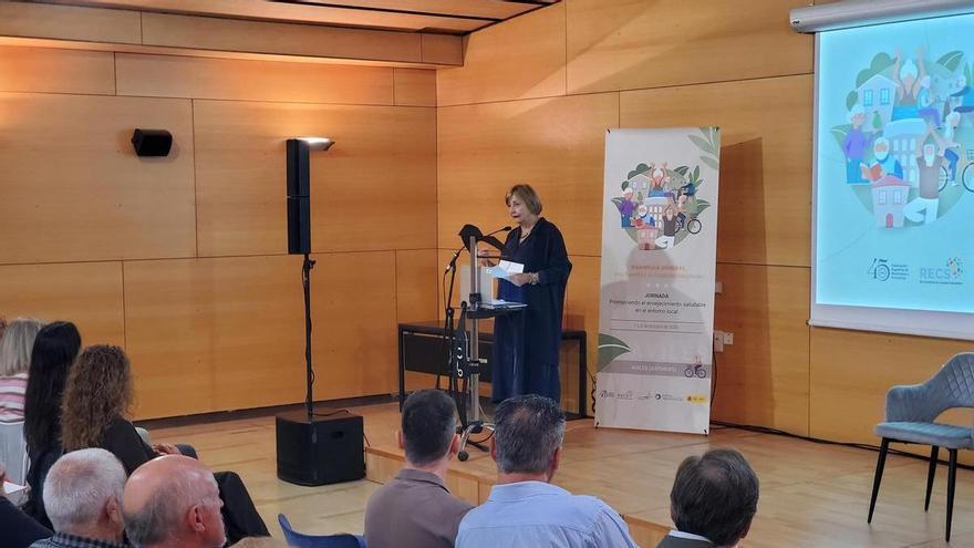 Monteserín aspira a que Avilés sea "un ciudad que cuida de las personas y que hace posible que nos cuidemos unos a otros"