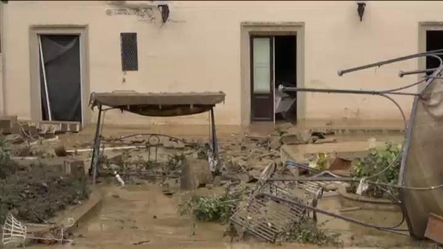 Al menos 6 muertos y 3 desaparecidos por las lluvias torrenciales que asolan la Toscana