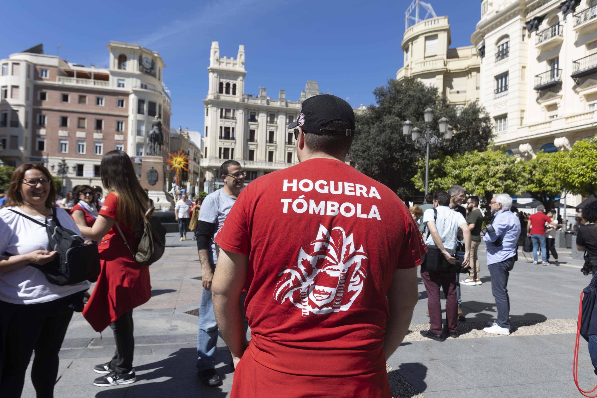 Segundo día de promoción de la fiesta alicantina en Córdoba