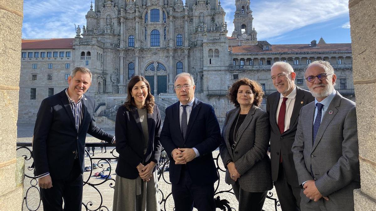 Foto de archivo del delegado del Gobierno en Galicia, José Miñones, en una visita de la secretaria de estado de Turismo, Rosana Morillo, a Galicia