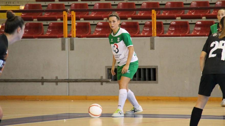 Laura Fernández: &quot;Me encantaría vivir un ascenso en la pista&quot;