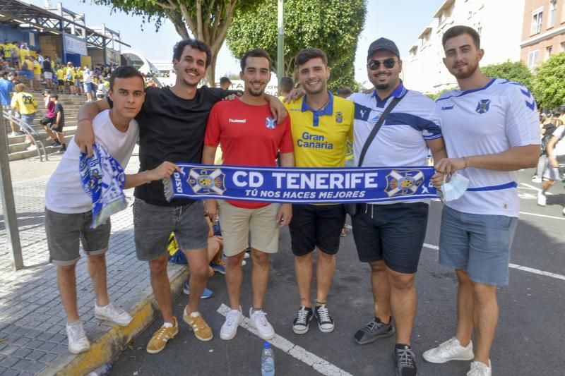 Ambiente durante el derbi en el Estadio de Gran Canaria