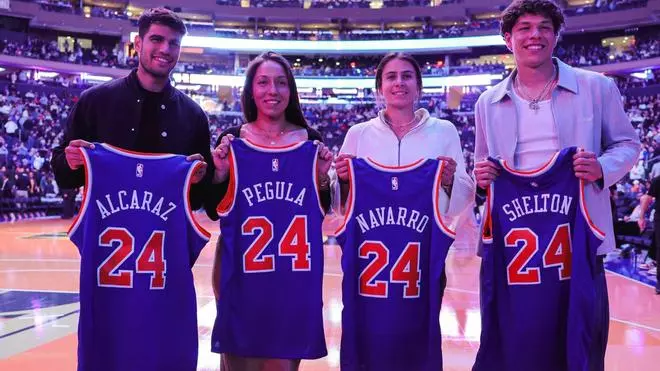 Alcaraz 'ficha' por los Knicks antes de su regreso a la acción