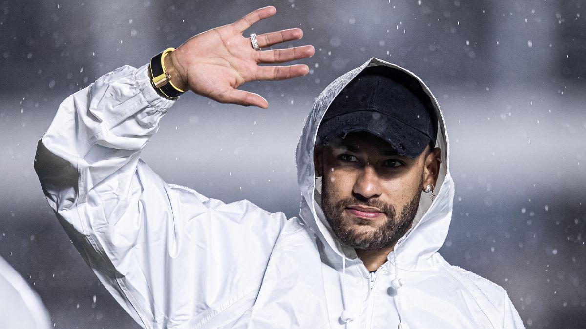 Neymar Jr. pasó fugazmente por la Vila Belmiro