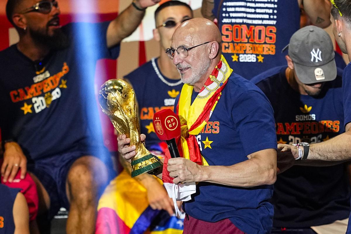 Luis de la Fuente en la celebración del Mundial en Madrid