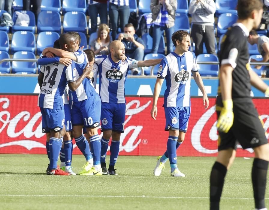 El Dépor golea a Las Palmas para cerrar la Liga