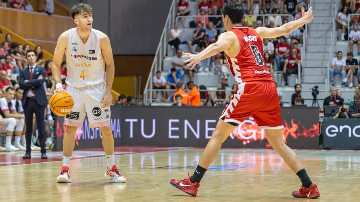 Rafa Villar y Juani Marcos jugarán la próxima temporada en Baskonia y Barça, respectivamente