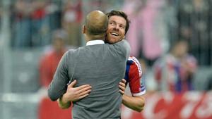 Pep Guardiola y Xabi Alonso coincidieron en el Bayern Múnich como entrenador y jugador