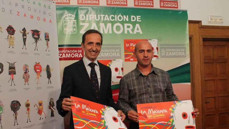 El diputado de Turismo José Luis Prieto, y David Gómez, de Directo al corazón.