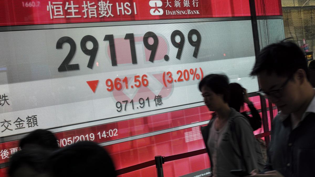 La Bolsa de Hong Kong cierra con una caída del 2,9 por ciento este miércoles.