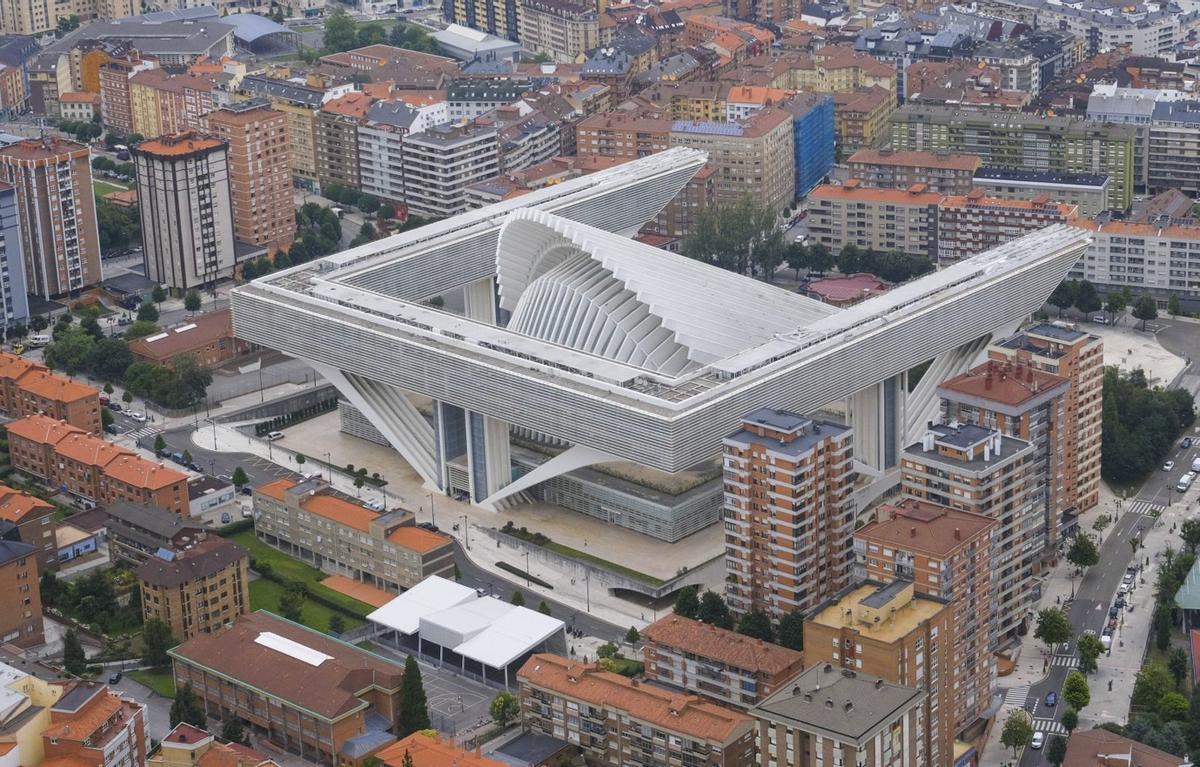 Buenavista tuvo toros y Stadium antes que vecinos y un edificio de autor muy polémico pero digno de Disney