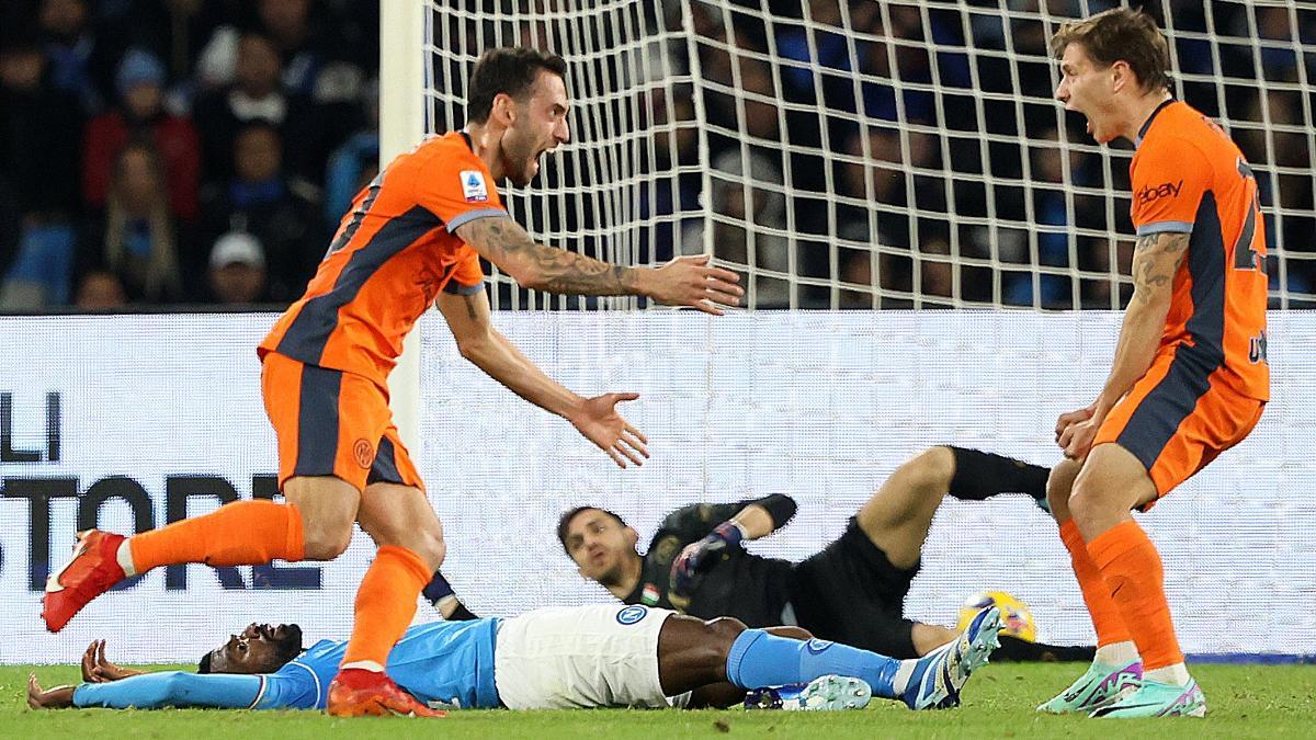 Calhanoglu abrió el marcador con un golazo