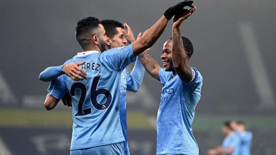 Goleada y liderato para el Manchester City