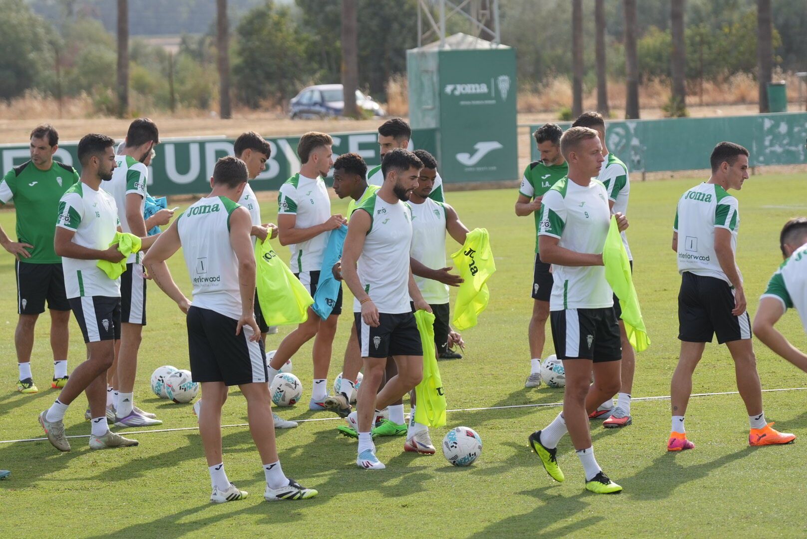 El primer entrenamiento del Córdoba CF en su séptima semana de Liga, en imágenes 