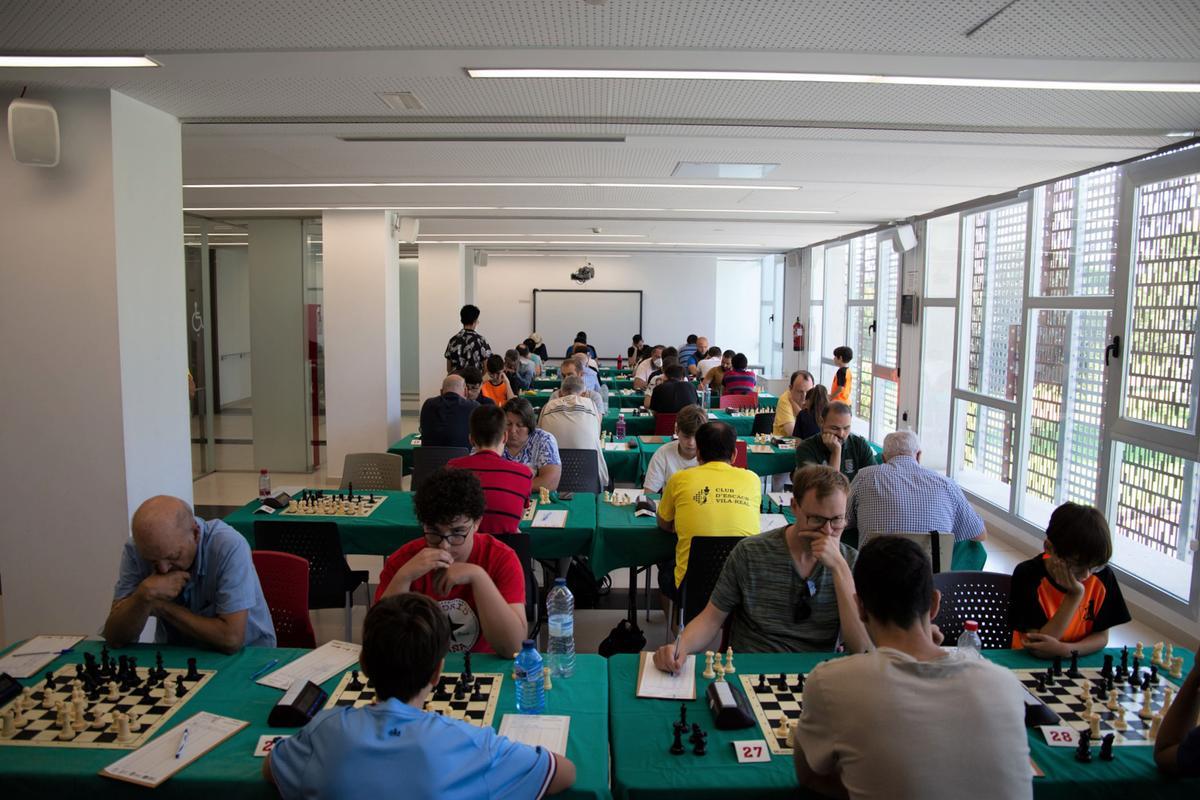 Diferentes partidas de ajedrez del &quot;Vila de Mislata&quot;.