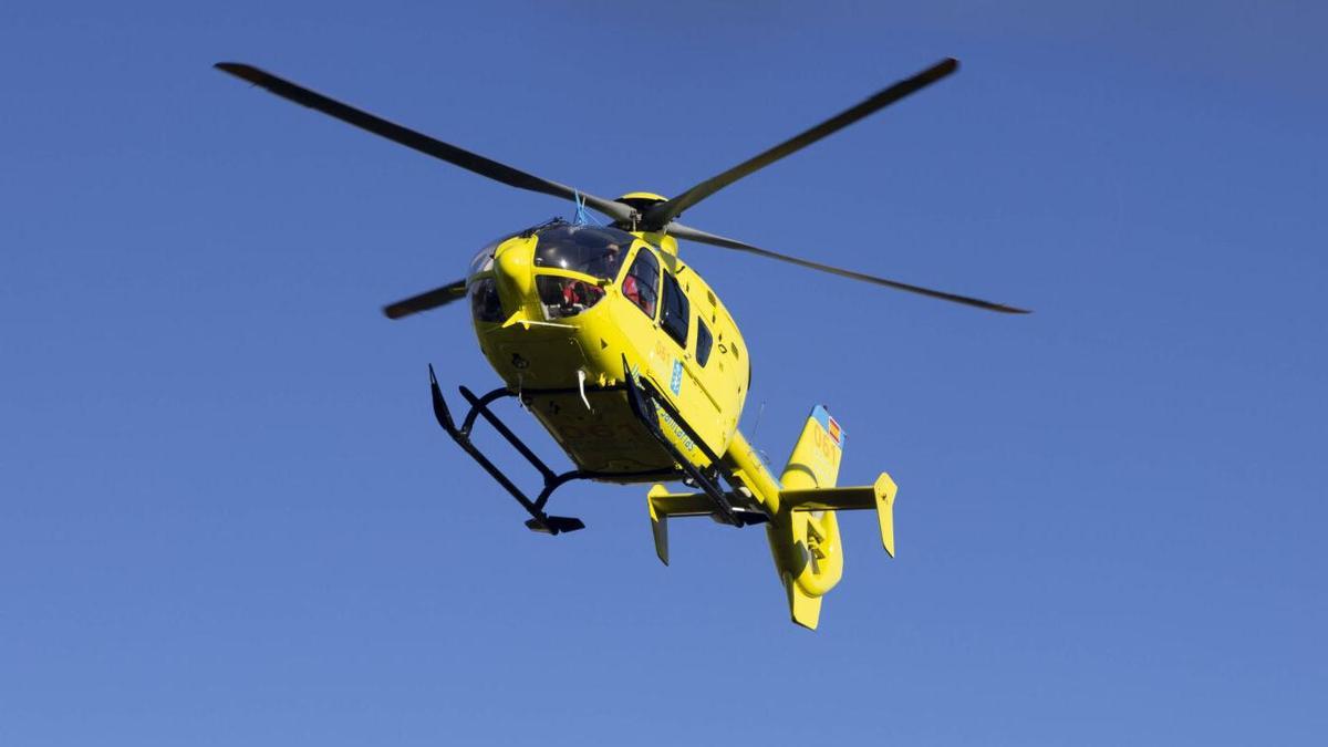 Helicóptero del 061, en una imagen de archivo.