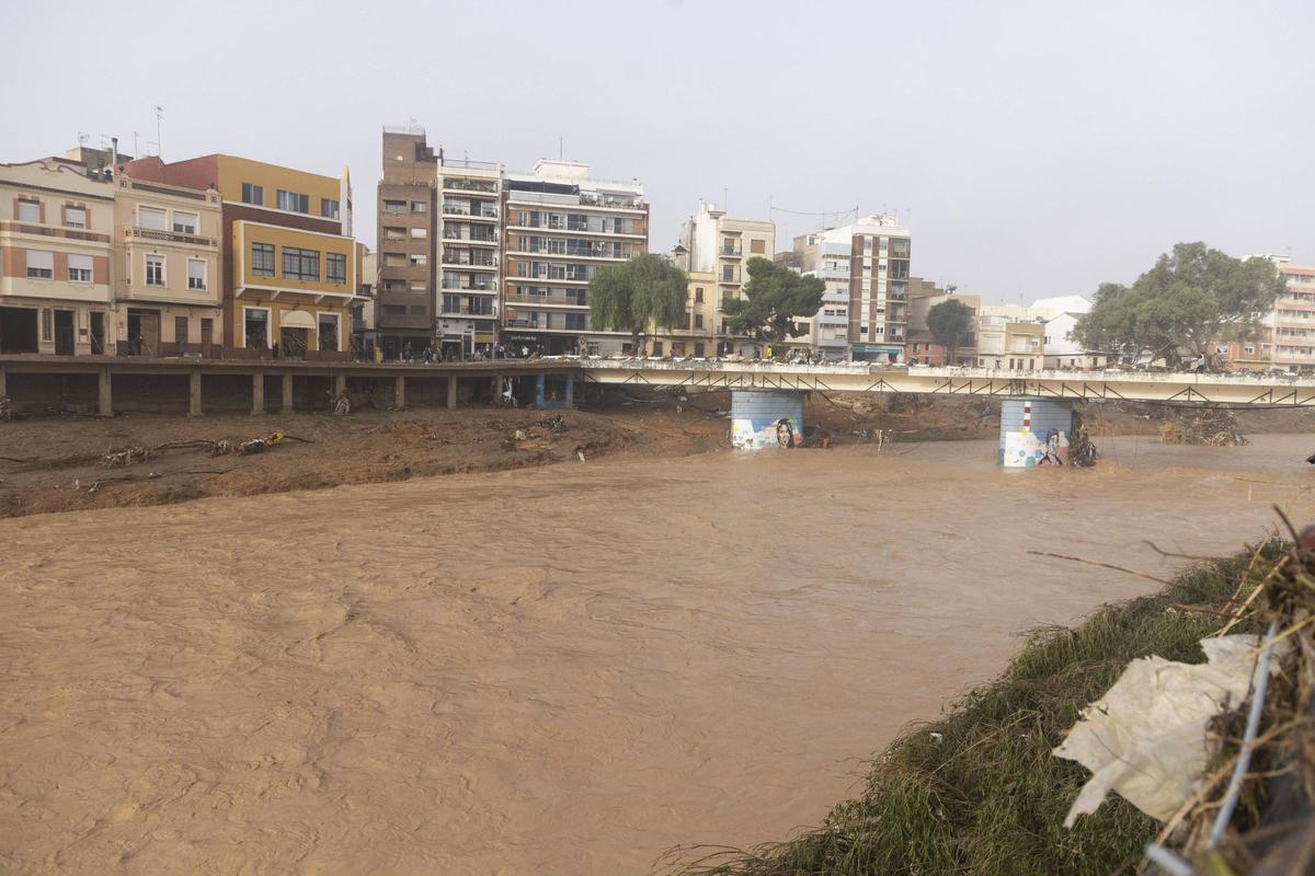 El barranco de Torrent (o de Chiva o del Poyo), a su paso por Paiporta, en una imagen captada la mañana del 30 de octubre de 2024.