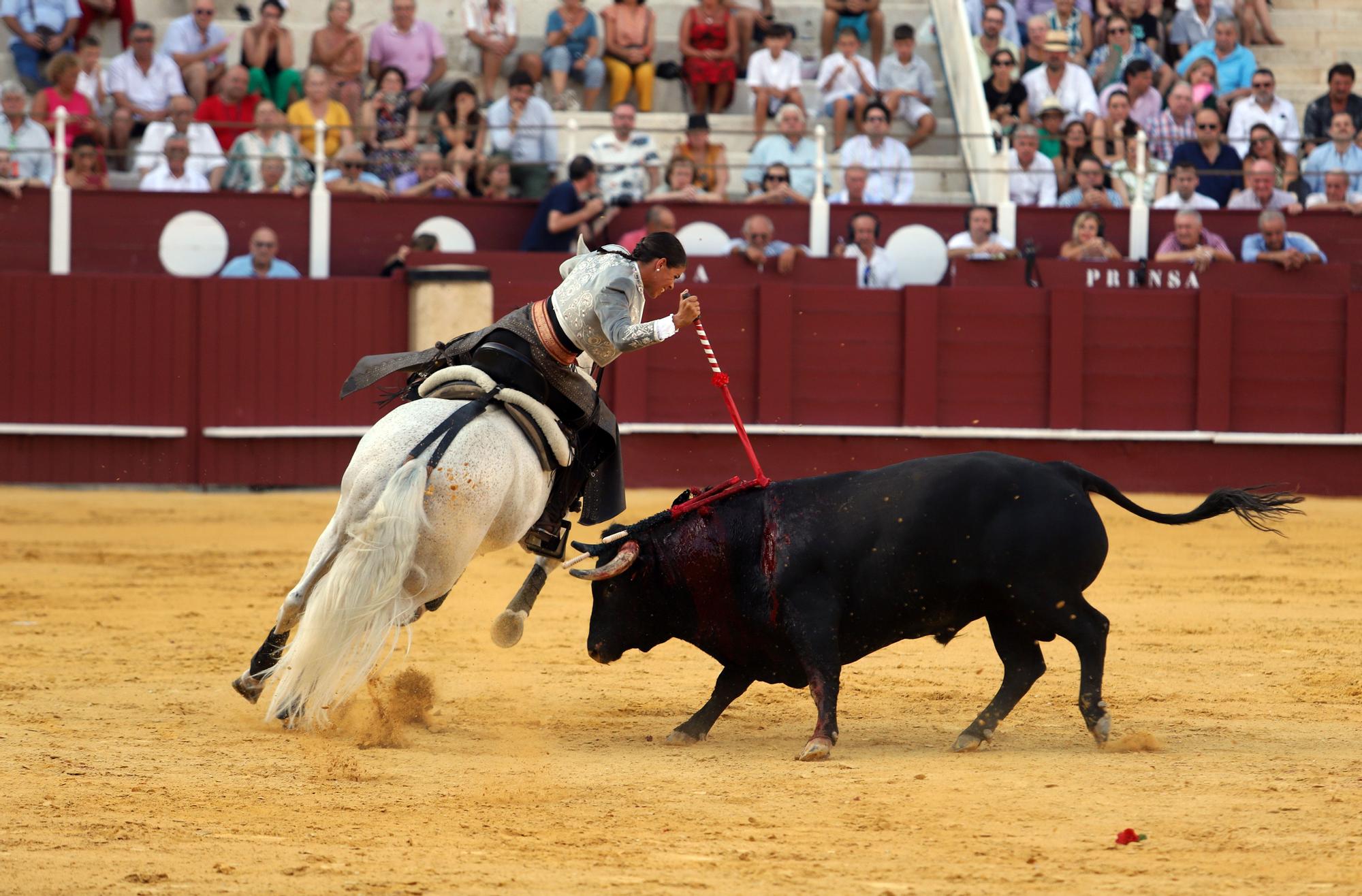 Rejones en la Feria de Málaga: Guillermo Hermoso y Ferrer Martín, doble Puerta Grande en Málaga