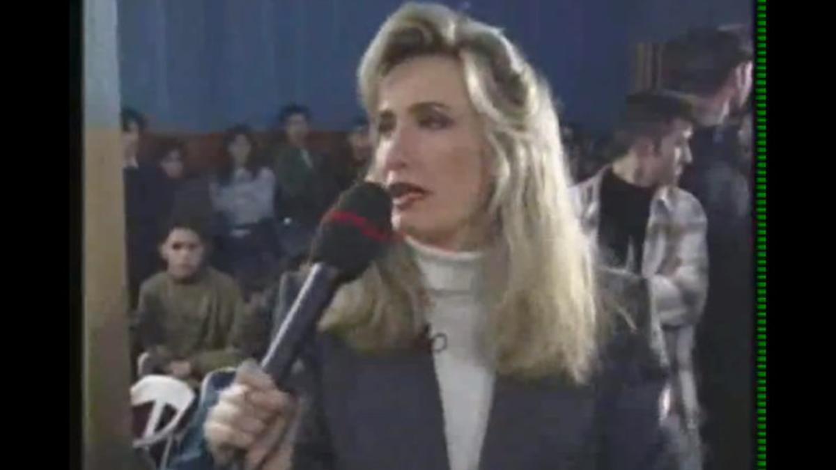 Nieves Herrero, en el programa de Antena 3 'De tú a tú', que explotó el crimen de Alcàsser, en 1993.