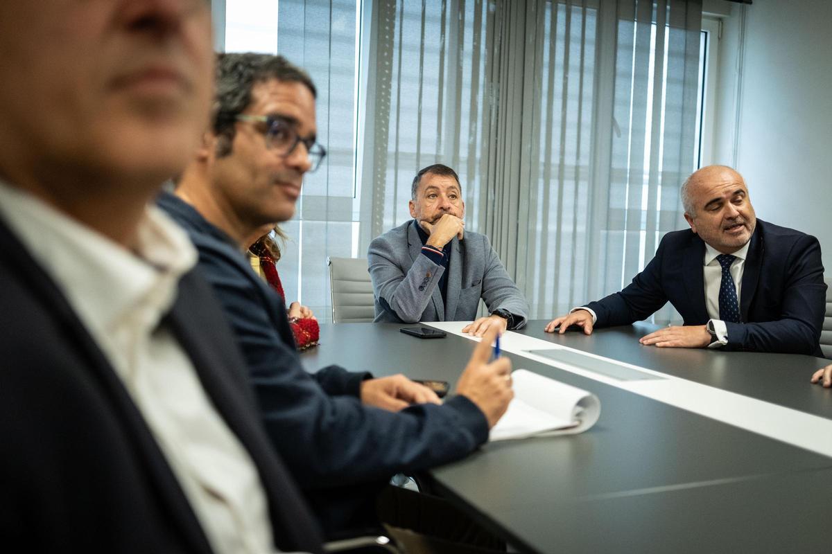 Visita al departamento de atención telefónica de Santa Cruz Visita al departamento de atención telefónica de Santa Cruz