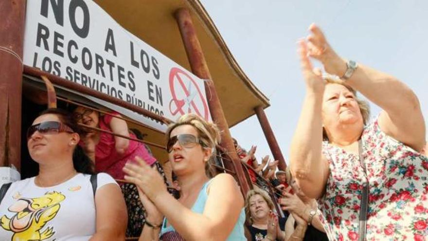 En la manifestación participó el equipo sanitario del centro de salud de Bigastro.