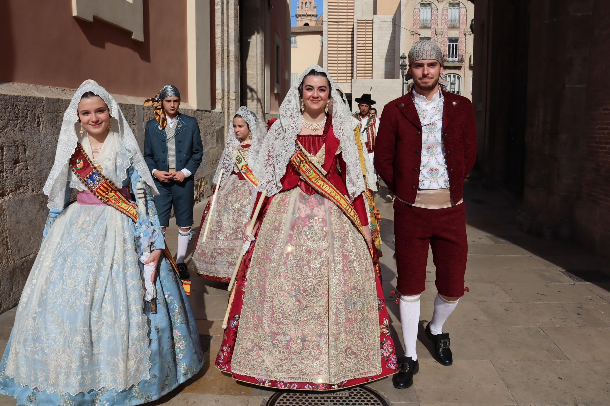 Las comisiones de falla en la Procesión de la Virgen (4/5)