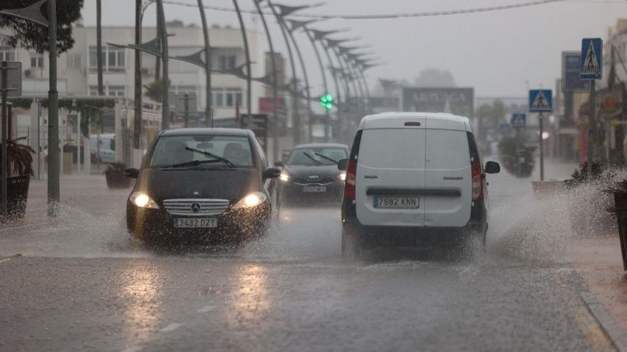 Cae una fuerte tromba de agua en Ibiza
