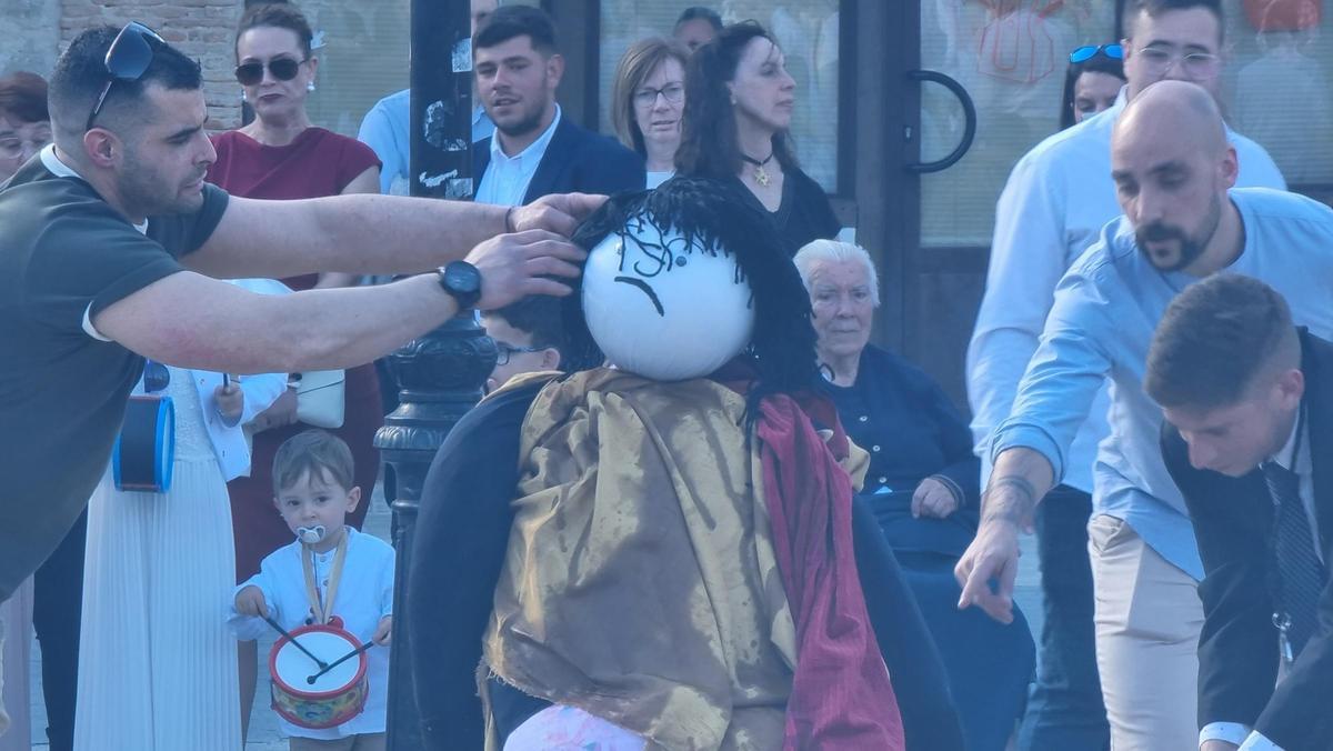 GALERÍA | Toro despide la Semana Santa con la "Quema del Judas" GALERÍA | Toro despide la Semana Santa con la "Quema del Judas"