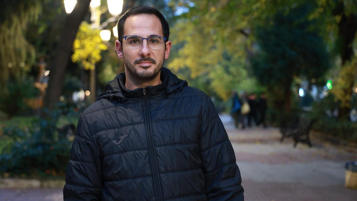 El extremeño David Borrella, que ha participado cuatro veces en la mesa electoral.