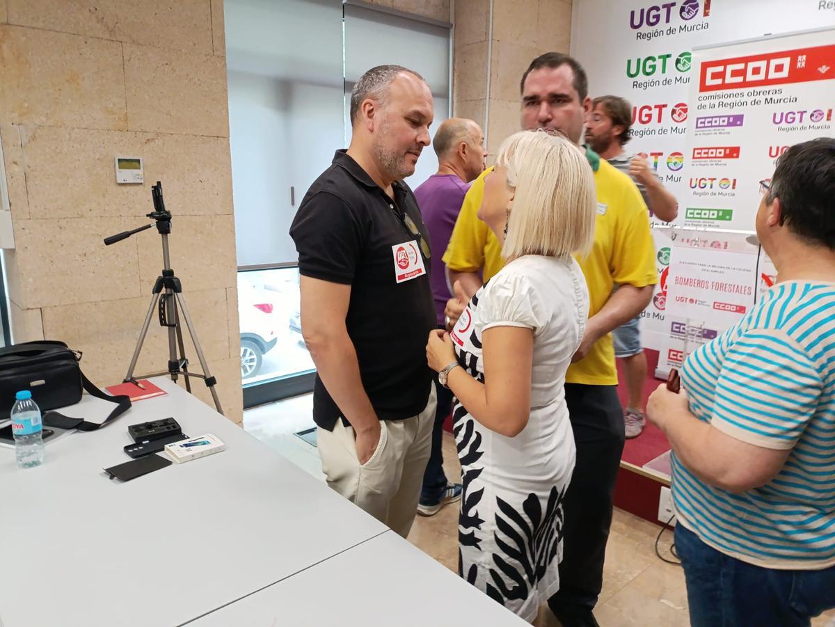 La secretaria general de UGT en la Región de Murcia, Paqui Sánchez, este jueves en su sede de Murcia.