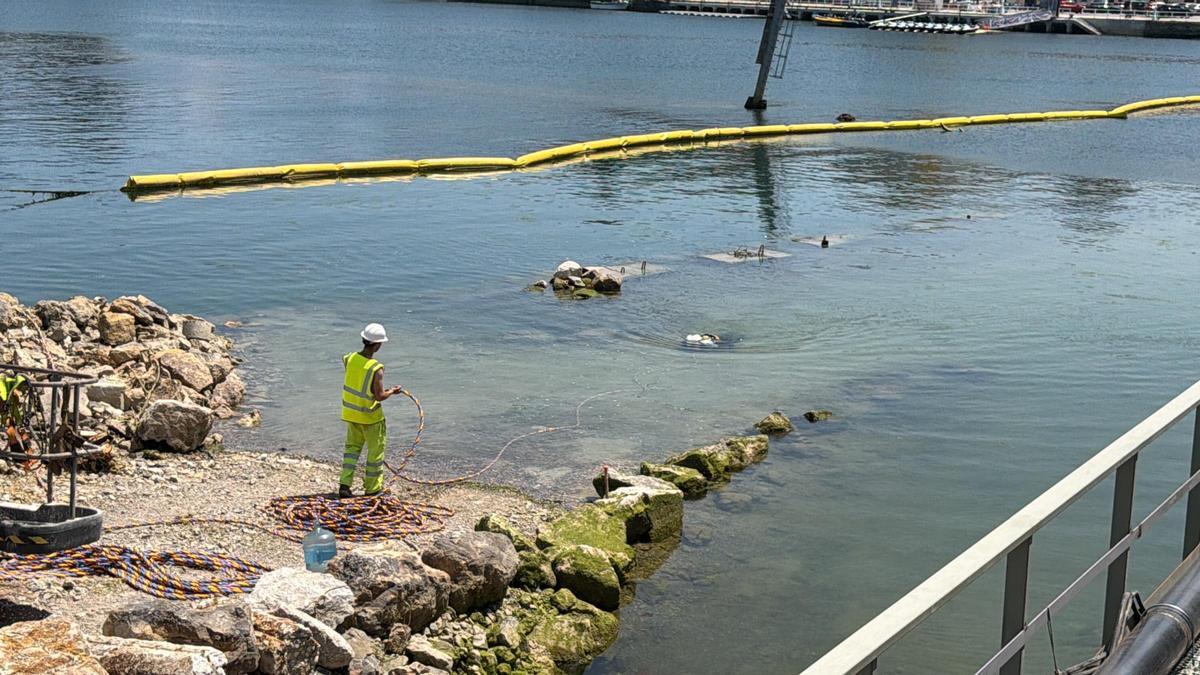 Obras en el puente de Ribadesella.zip