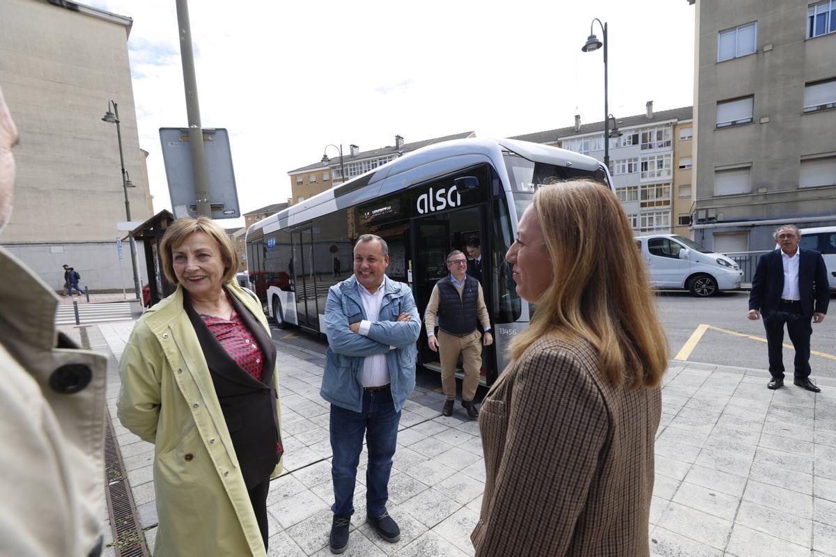 En imágenes: El primer bus eléctrico del Consorcio de Transportes se estrena en Avilés