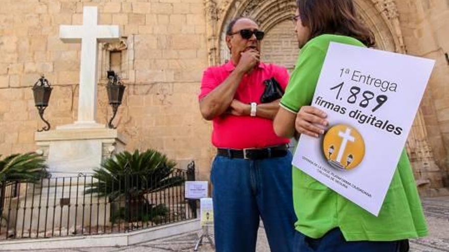 La iglesia admite la &quot;simbología de la Guerra Civil&quot; de la Cruz