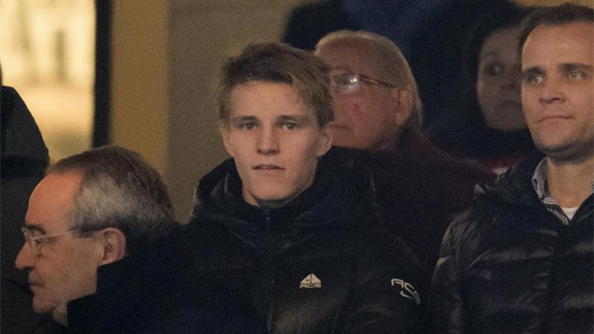 Martin Ödegaard estuvo en la grada del Calderón este miércoles