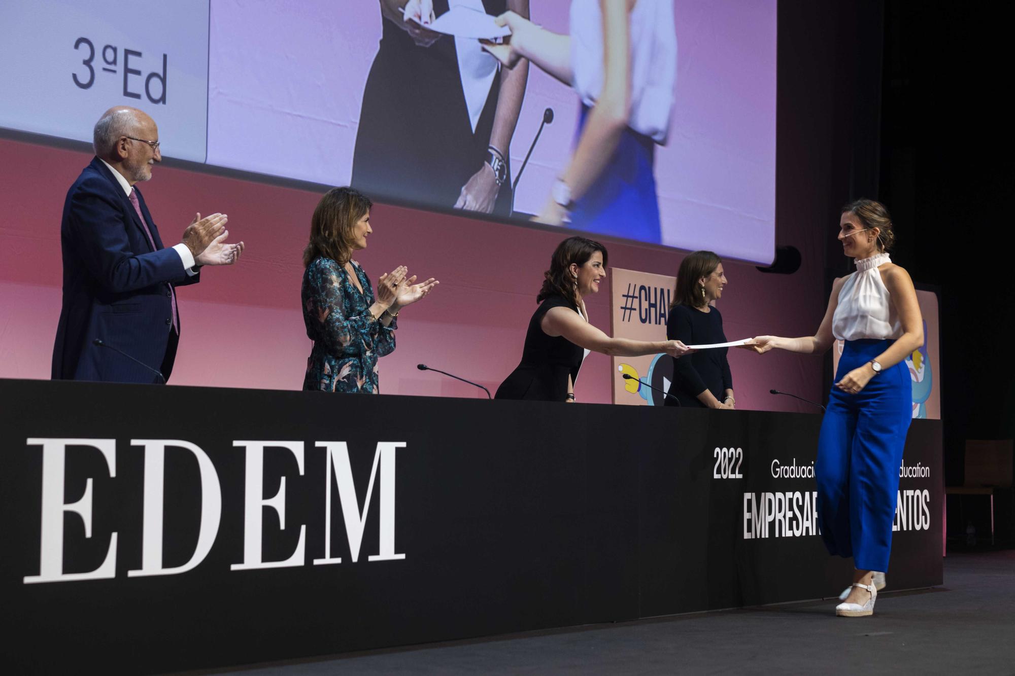 Graduación alumnos EDEM Escuela de Empresarios 2022 en València