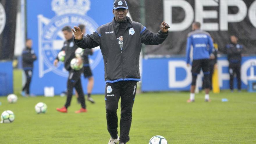 Seedorf en el entrenamiento de esta mañana.