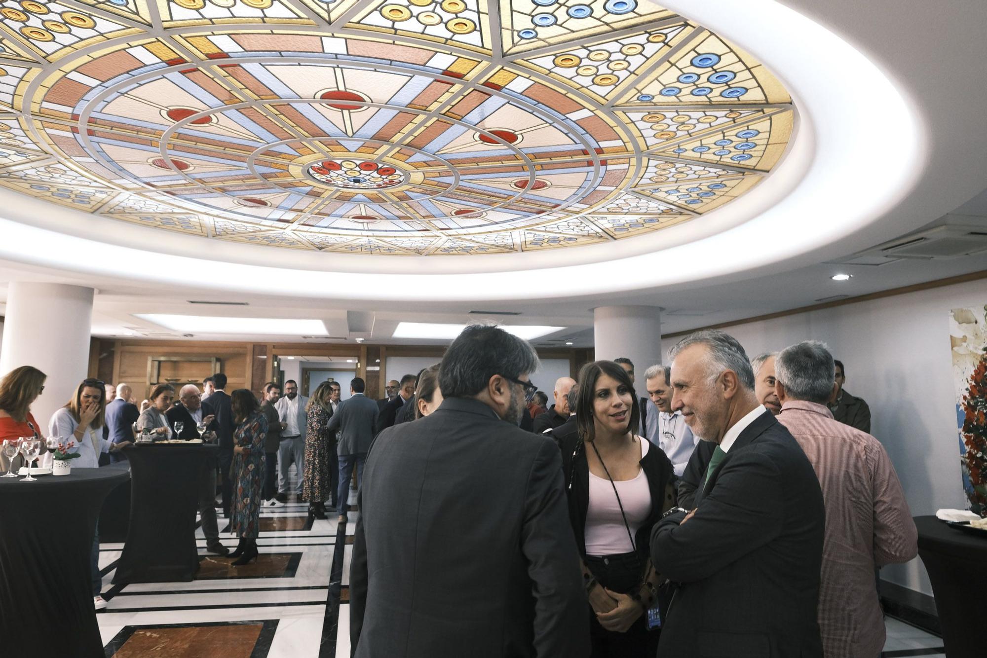 Brindis navideño con la prensa en Presidencia