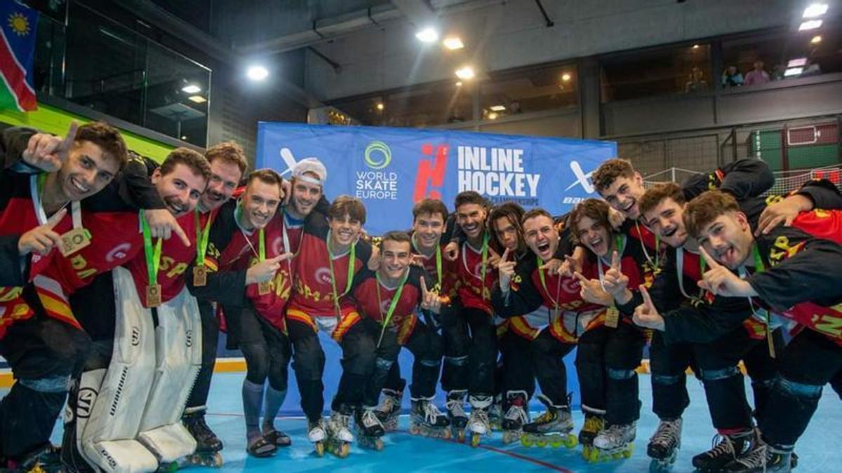 Los jugadores de la selección absoluta de hockey línea, indignados: "Es una cagada que España no vaya al Mundial de hockey línea"
