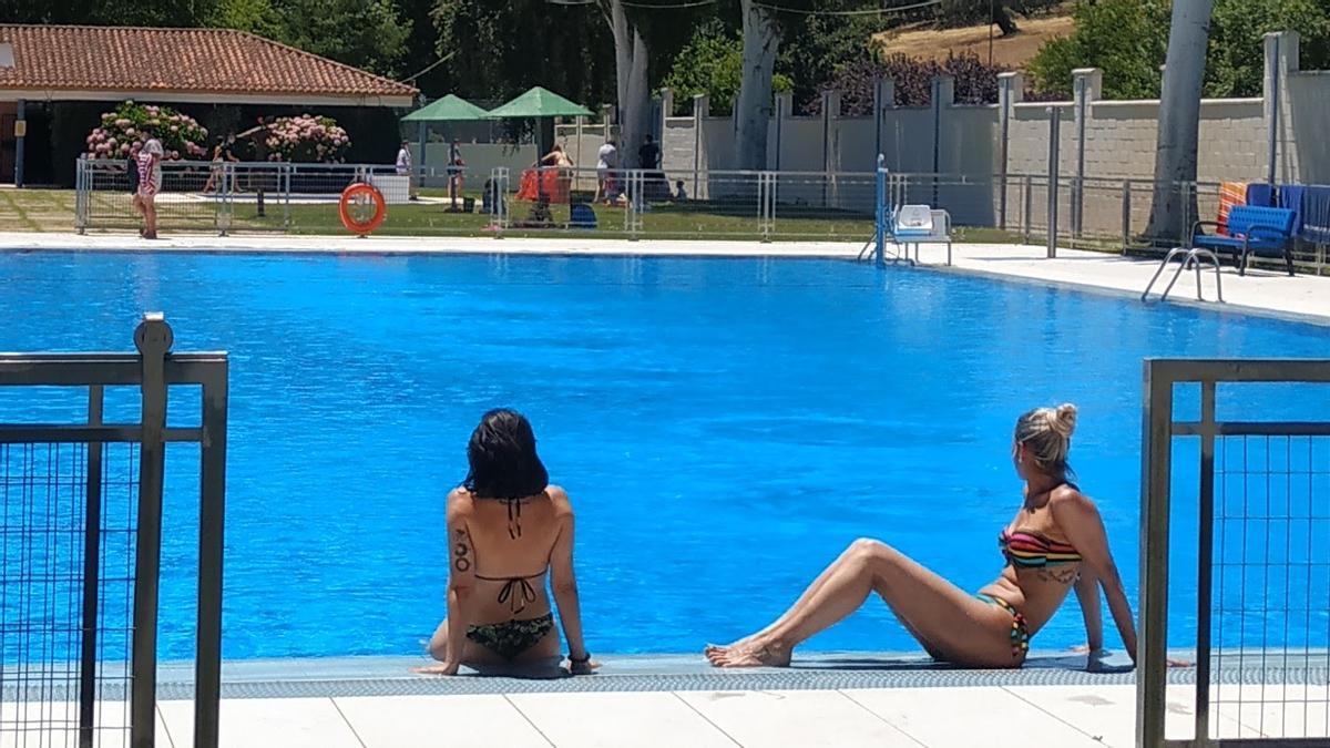 Imagen de la piscina municipal de Monesterio el pasado verano