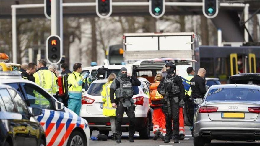 Varios heridos en un tiroteo en un tranvía en Utrecht