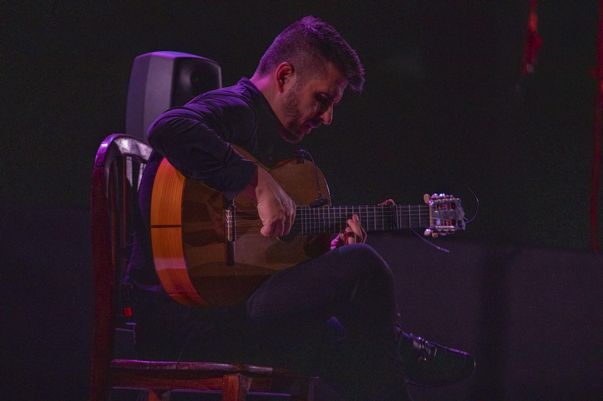 Todas las imágenes de la actuación del bailaor Eduardo Guerrero en Ibiza