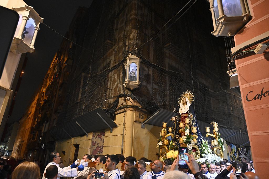 La Cofradía California procesiona con el Cristo del Prendimiento y la Virgen del Primer Dolor