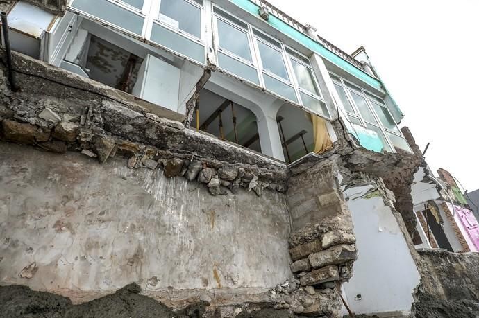 DERRUMBE VIVIENDA POR EL OLEAJE EN SAN ANDRES