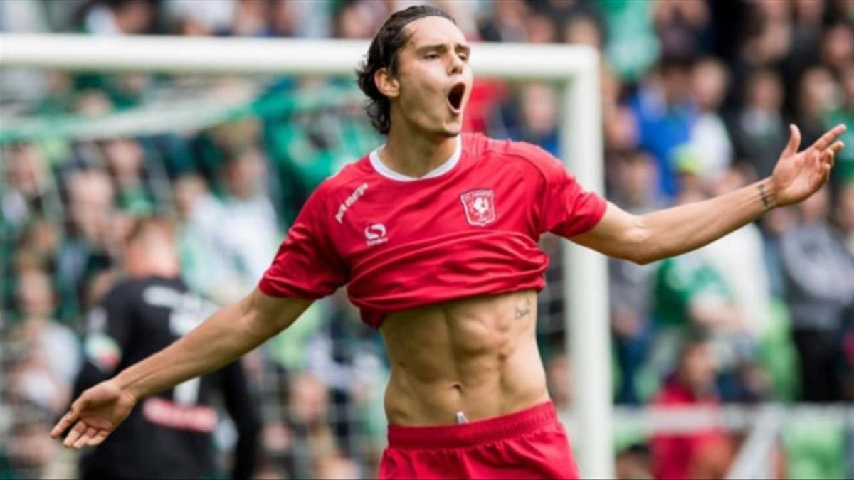 Enes Ünal, un nuevo delantero para Fran Escibá