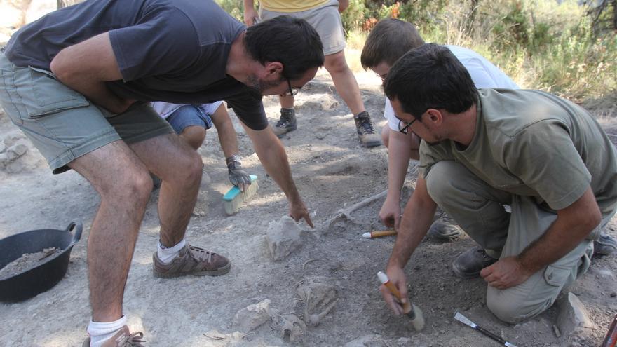 Comienzan los trabajos arqueológicos en el yacimiento de les Roques del Mas d’en Miró en Alcoy