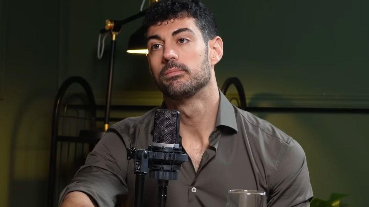 Sale a hacer senderismo con su hijo, llega a la cima, almuerza y le da un infarto 1 hora y 40 minutos esperando el rescate