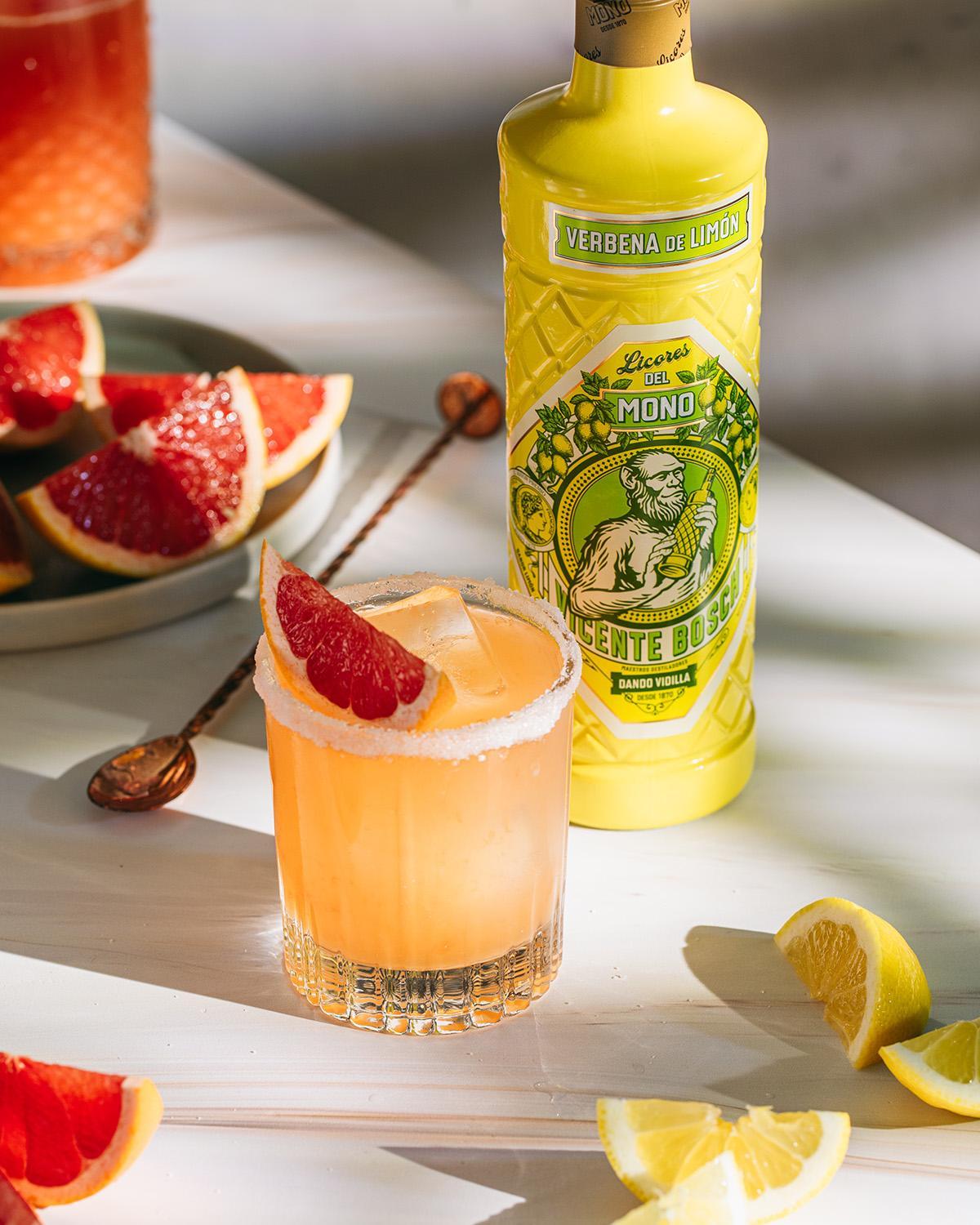 Paloma con Verbena de Limón de Licores del Mono