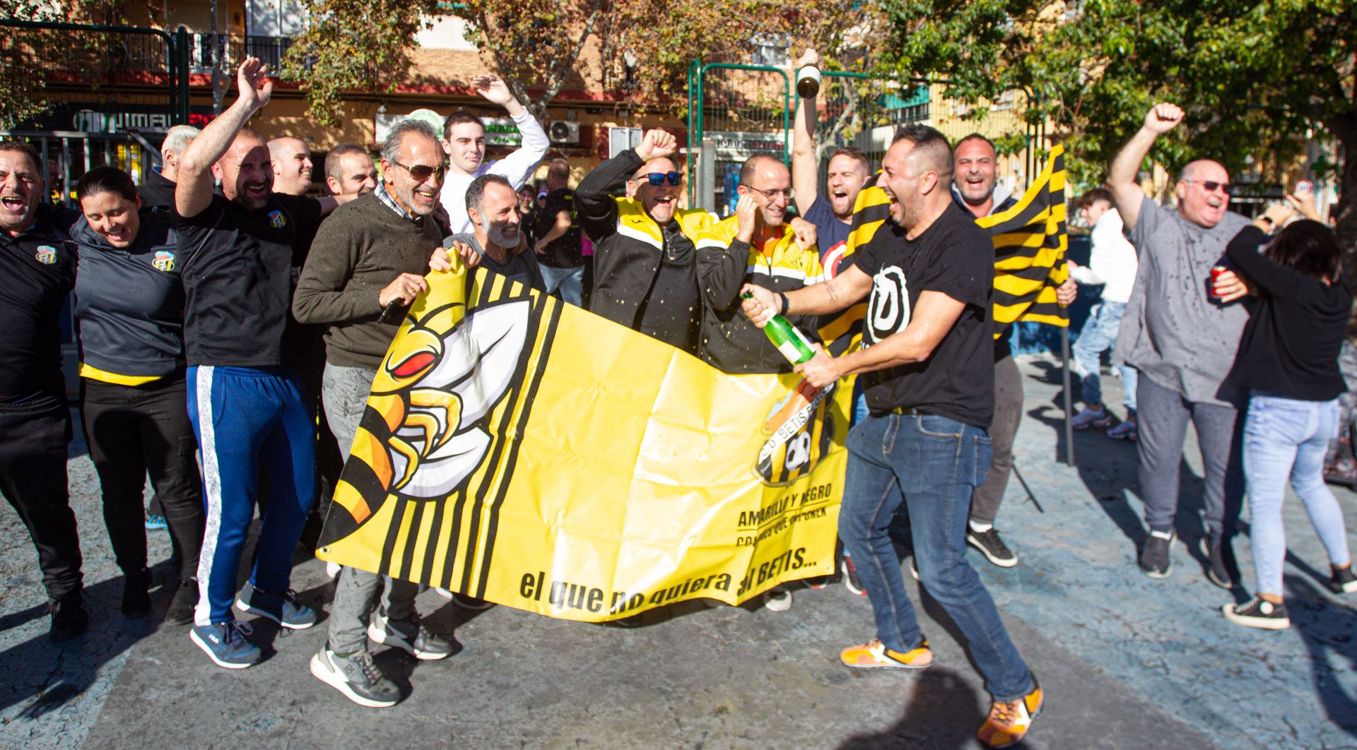 El Betis Florida de Alicante reparte 14 millones de euros del cuarto premio de la Lotería