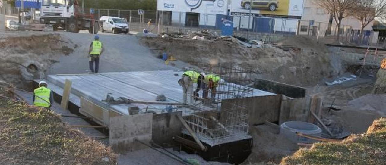 La obra del aliviadero de Xàtiva enfila la recta final tras un año y cuatro meses