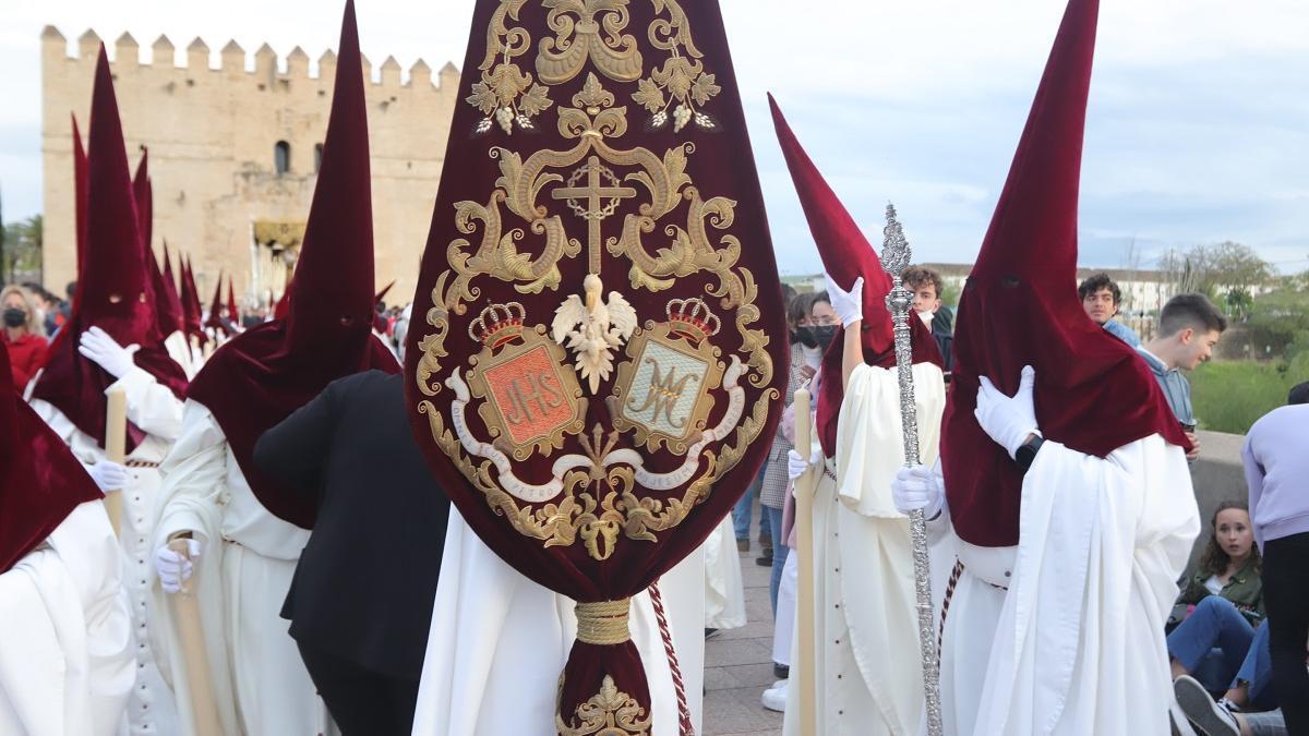 La procesión de la Vera Cruz durante la Semana Santa de Córdoba.